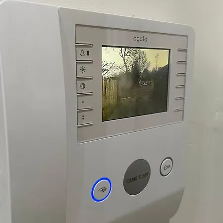 Apartment Guestready - Sleek Stylish Leeds Sleep 4 Leeds (West Yorkshire)